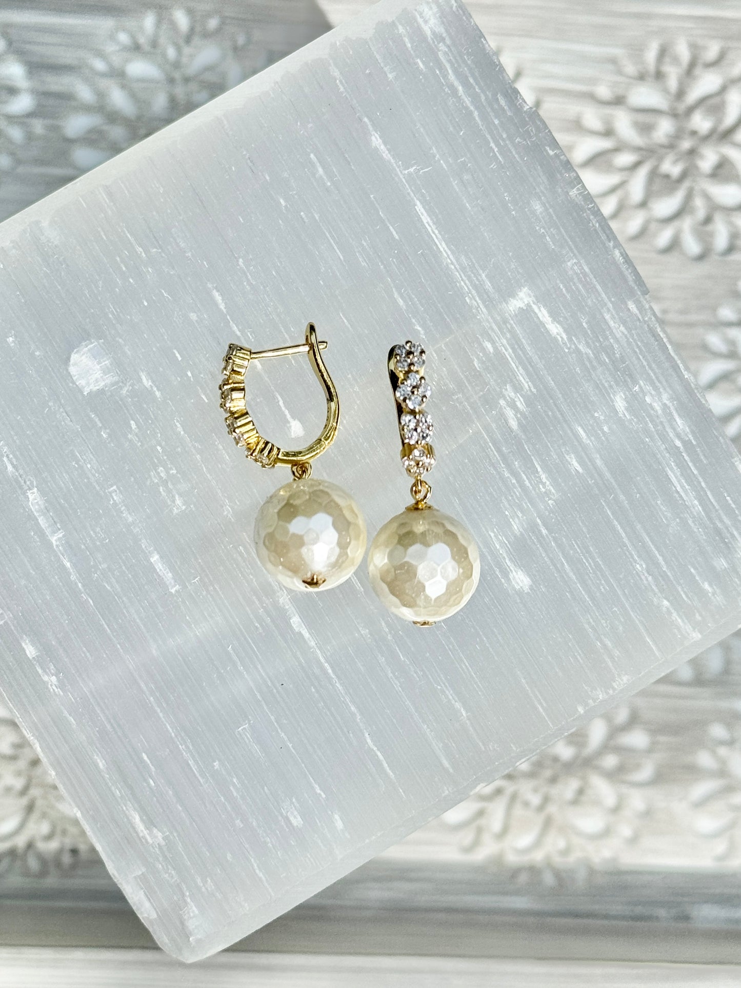Nacar Gold Earrings