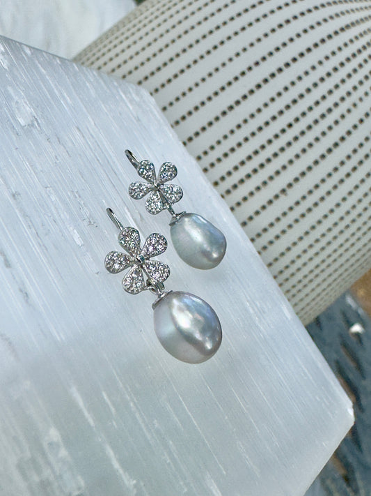 Silver Teardrop Pearl Earrings
