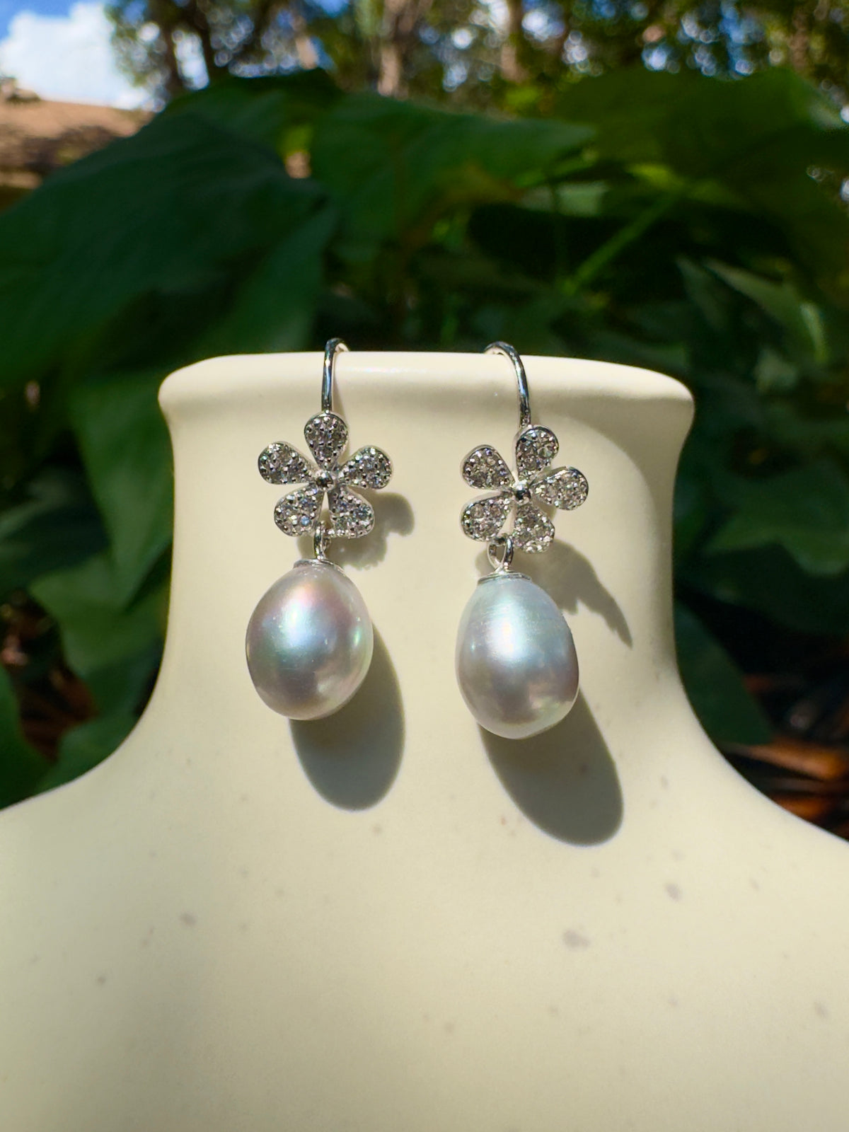 Silver Teardrop Pearl Earrings