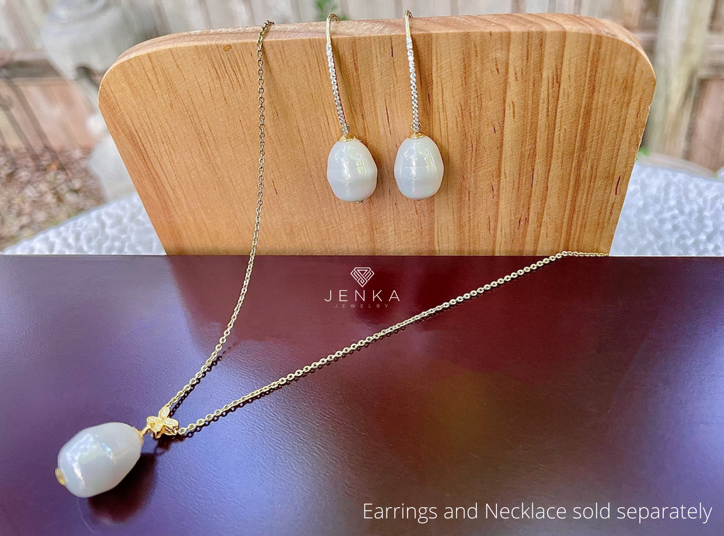 Shell Pearl Necklace