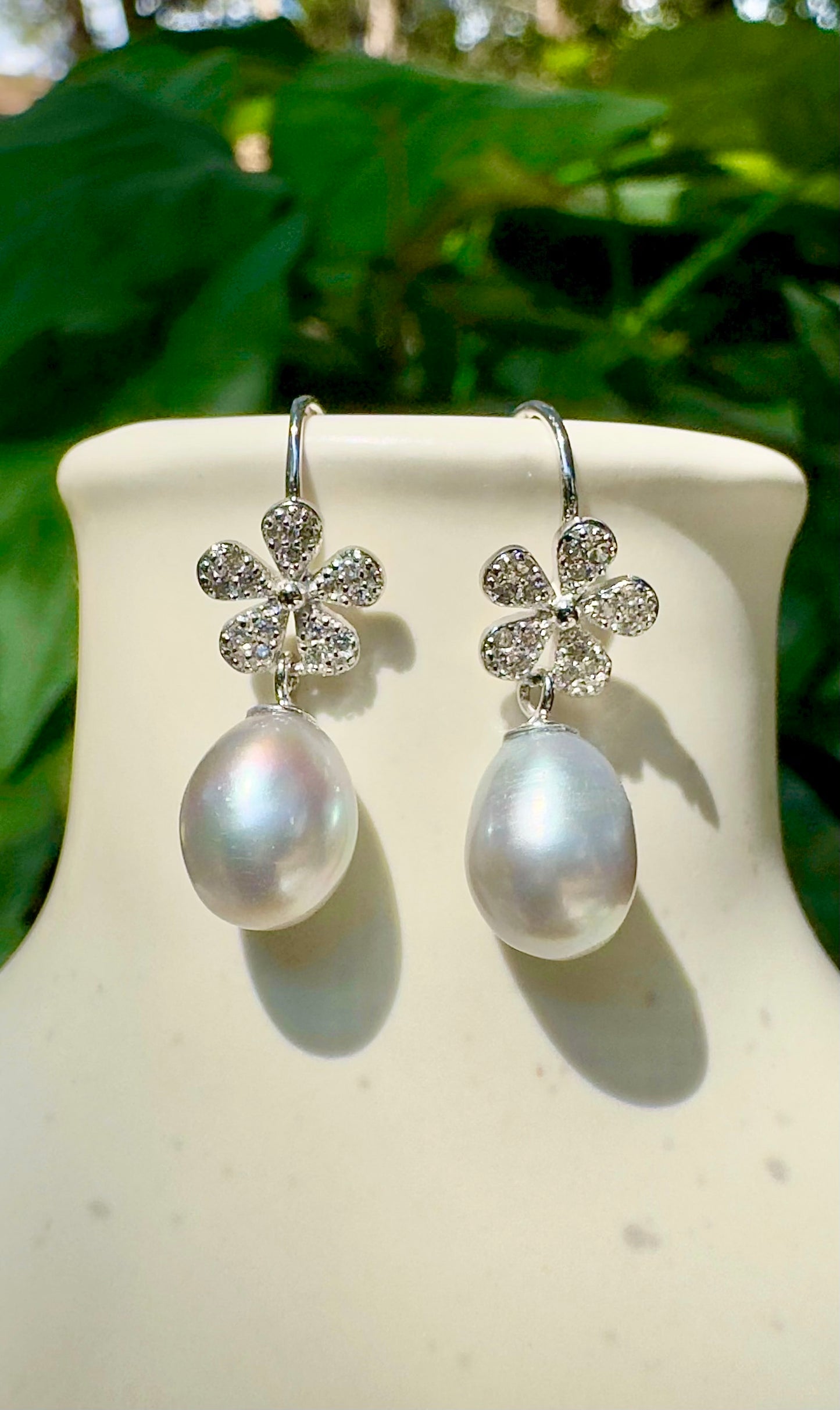 Silver Teardrop Pearl Earrings