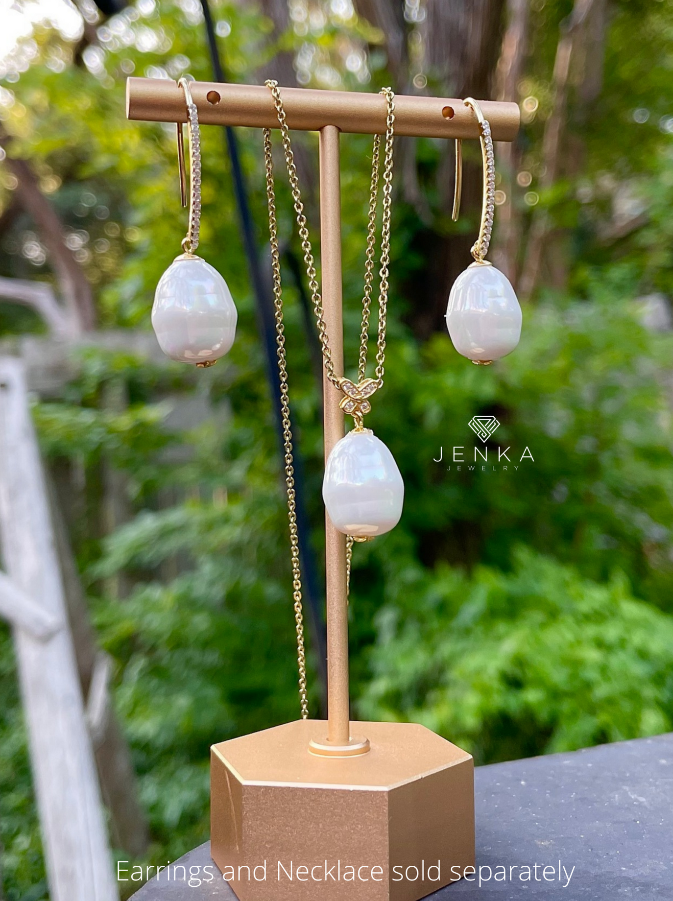 Shell Pearl Necklace