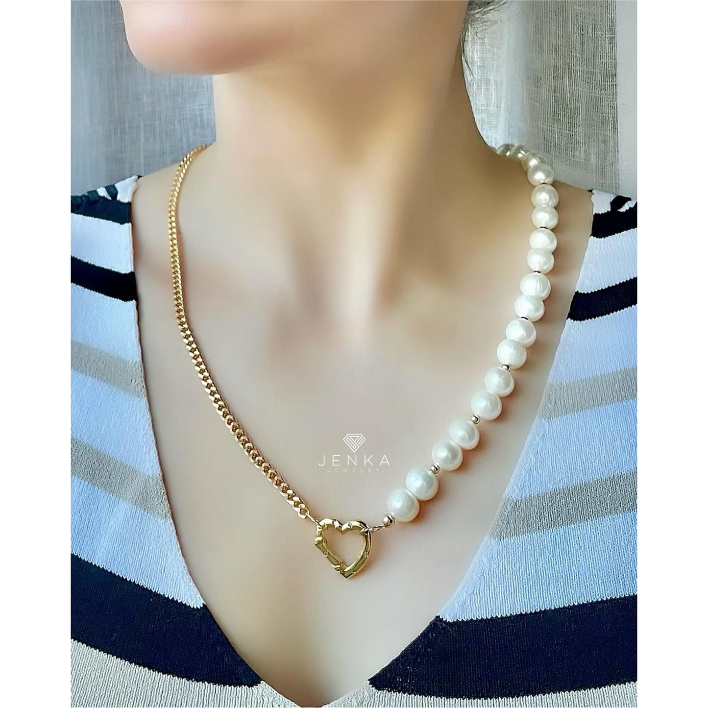 Round Pearl and Chain Necklace